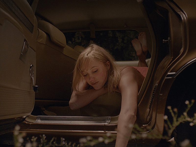 "It Follows" الفتاة التي تتعقبها الأرواح